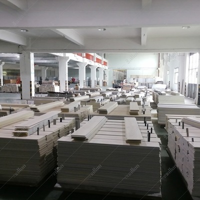 Apartment PVC Vinyl SPC Flooring Luxury LVT Flooring Click Lock Tiles Plank Manufacturers